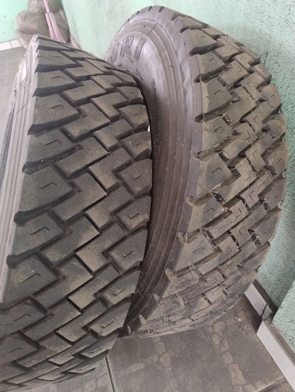 Par Pneus para Caminhão 3/4