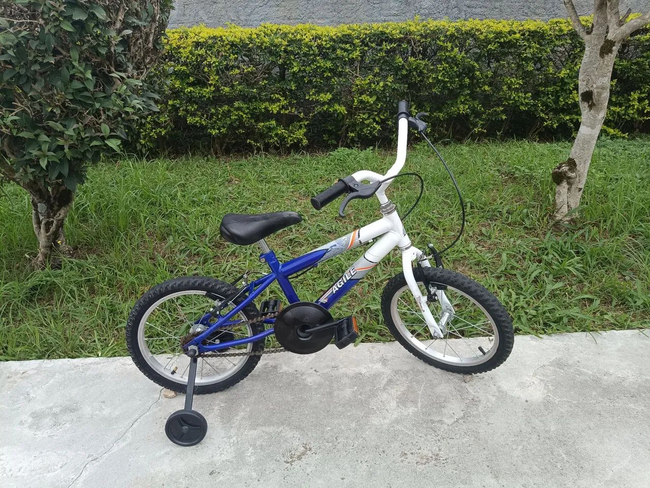 Bicicleta Infantil aro 16 com rodinhas