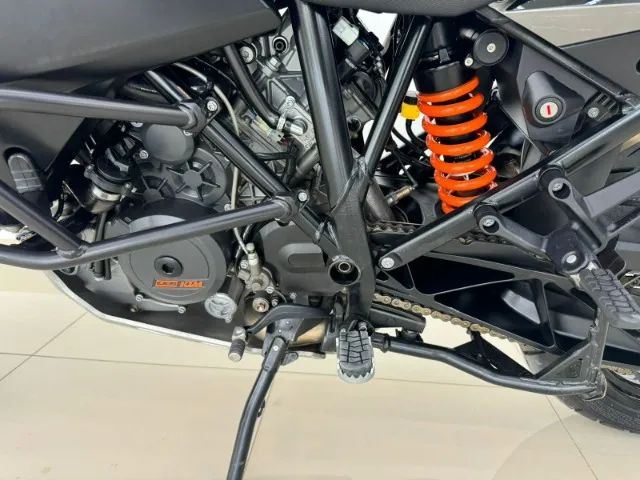 Ktm Adventure 1190,  Com 8.721km, moto extremamente zerada, para pessoal exigentes - Foto 3