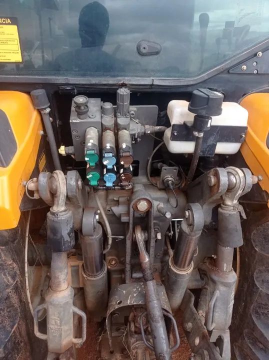 TRATOR AGRÍCOLA VALTRA A73F 4X4 2022 DIESEL - Foto 4