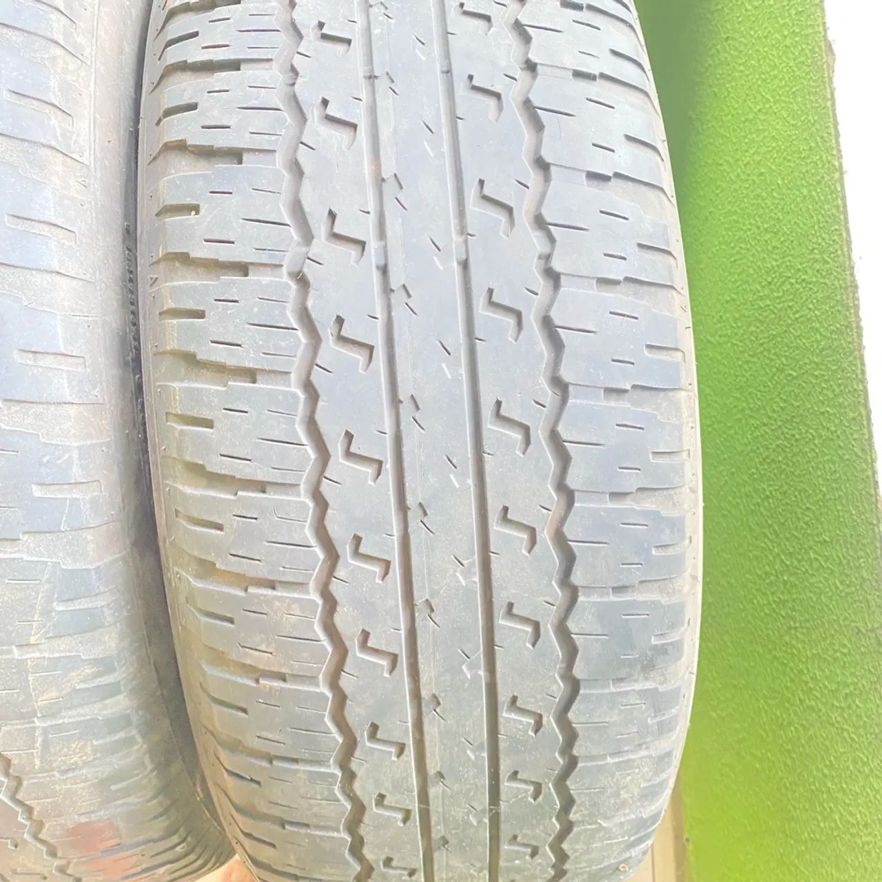 Pneu Caminhonete 265/65R17  - Foto 2