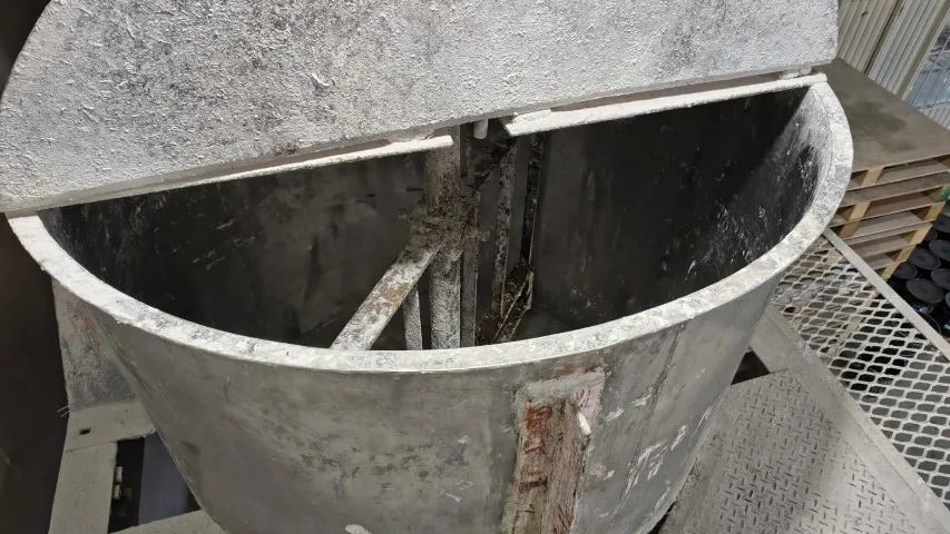 VENDO MAQUINA PARA FABRICAÇÃO DE TEXTURA E MASSAS - Foto 2