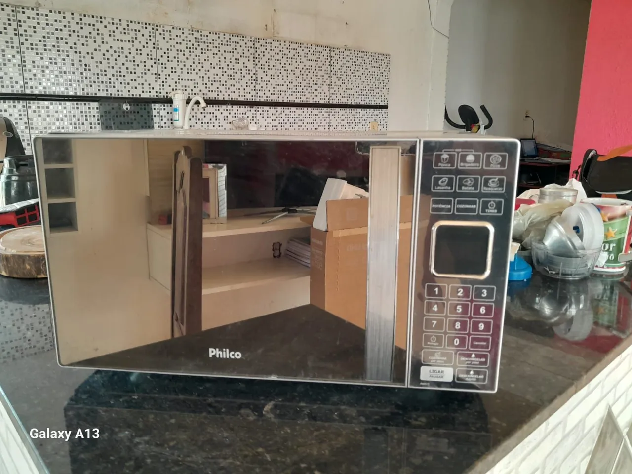 Micro-ondas Philco 25L Prata - Perfeito para sua cozinha!