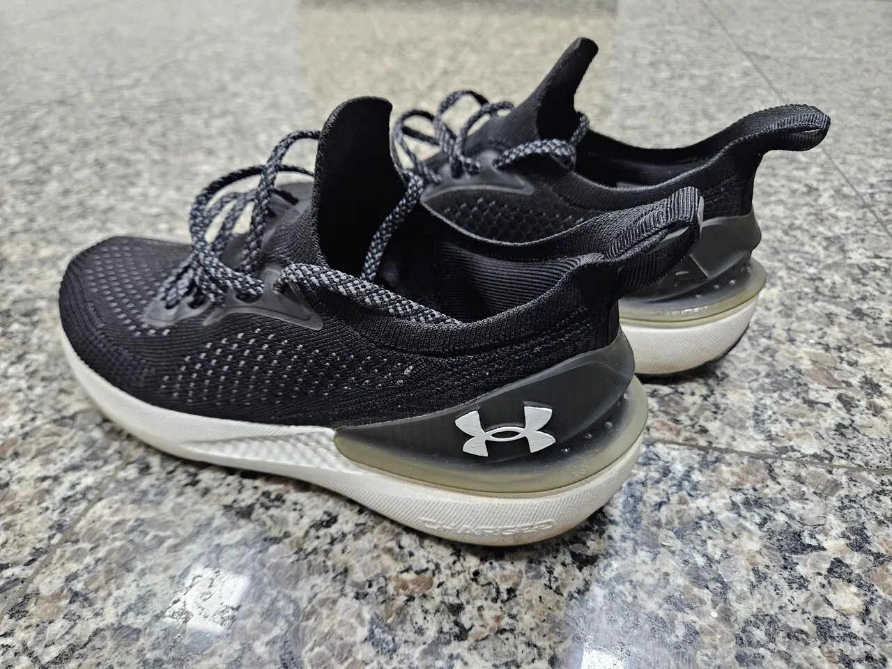 Tênis Under Armour Preto