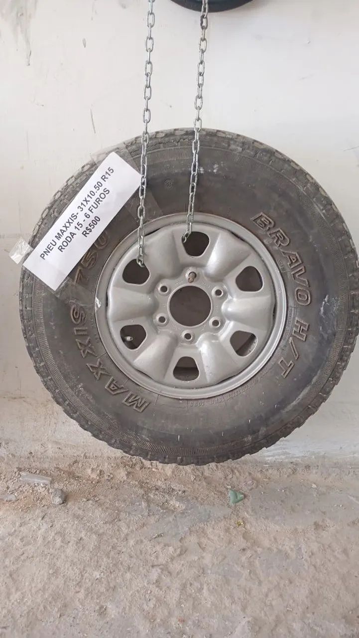 Pneu Maxxis 31x10.50 R15. Roda 15 - 6 furos