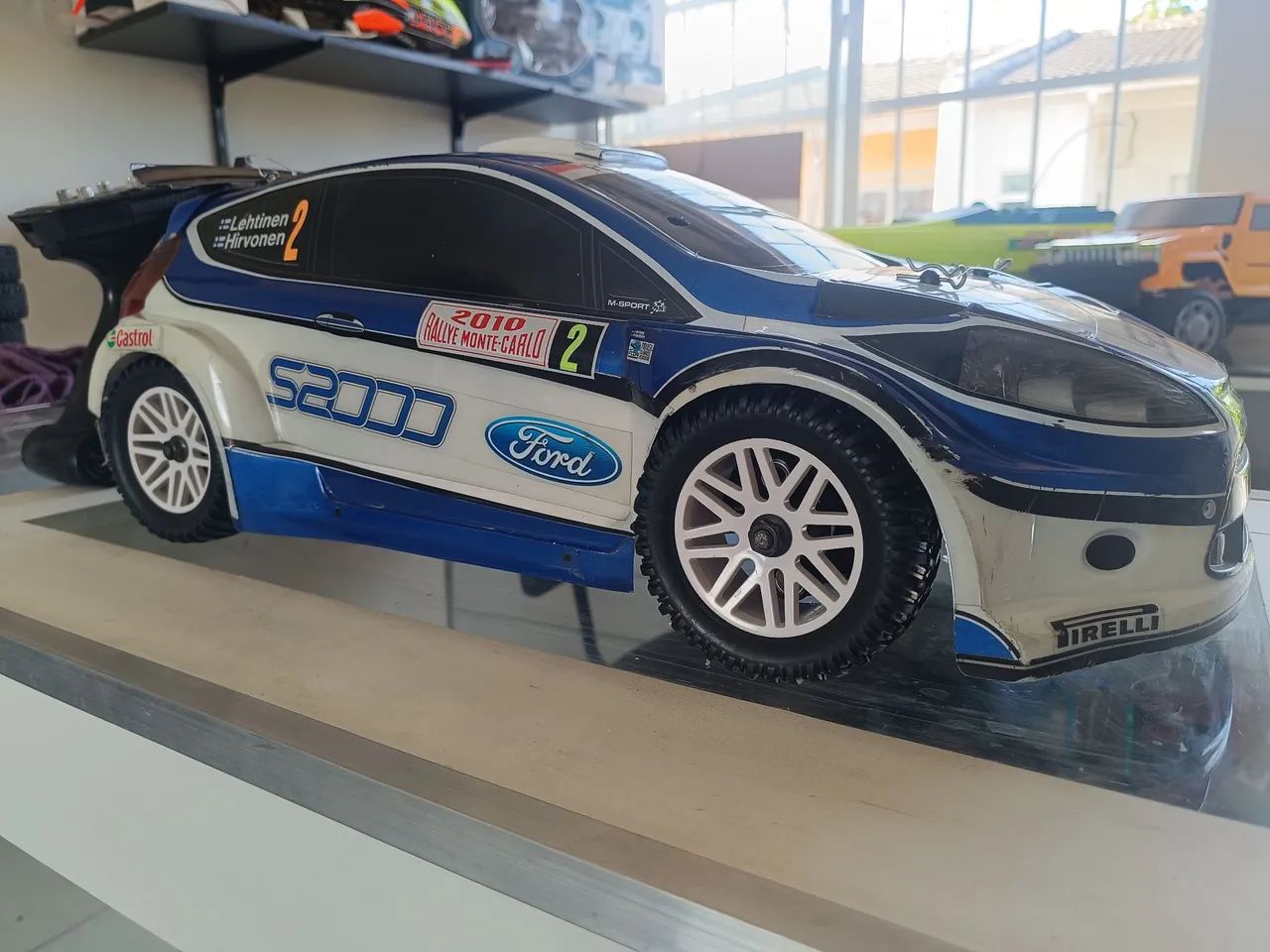 Automodelo Kyosho DRX VE 1/9 Fiesta Carrinho de controle remoto  - Foto 3