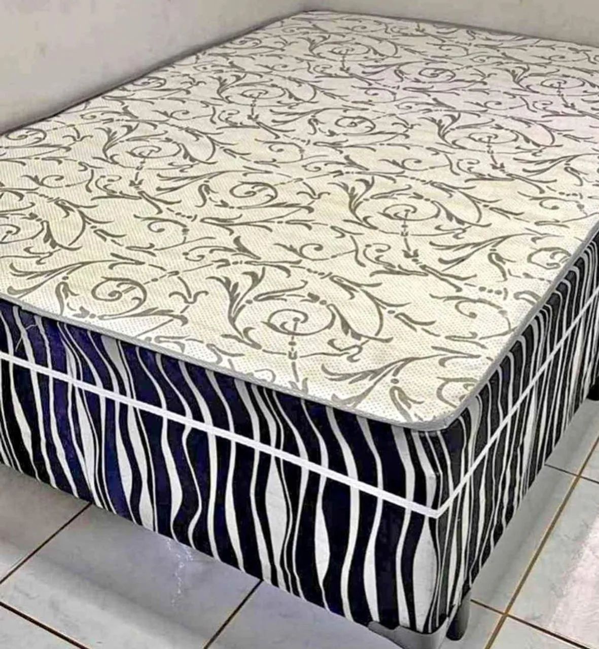 Cama Box Casal com Design Moderno