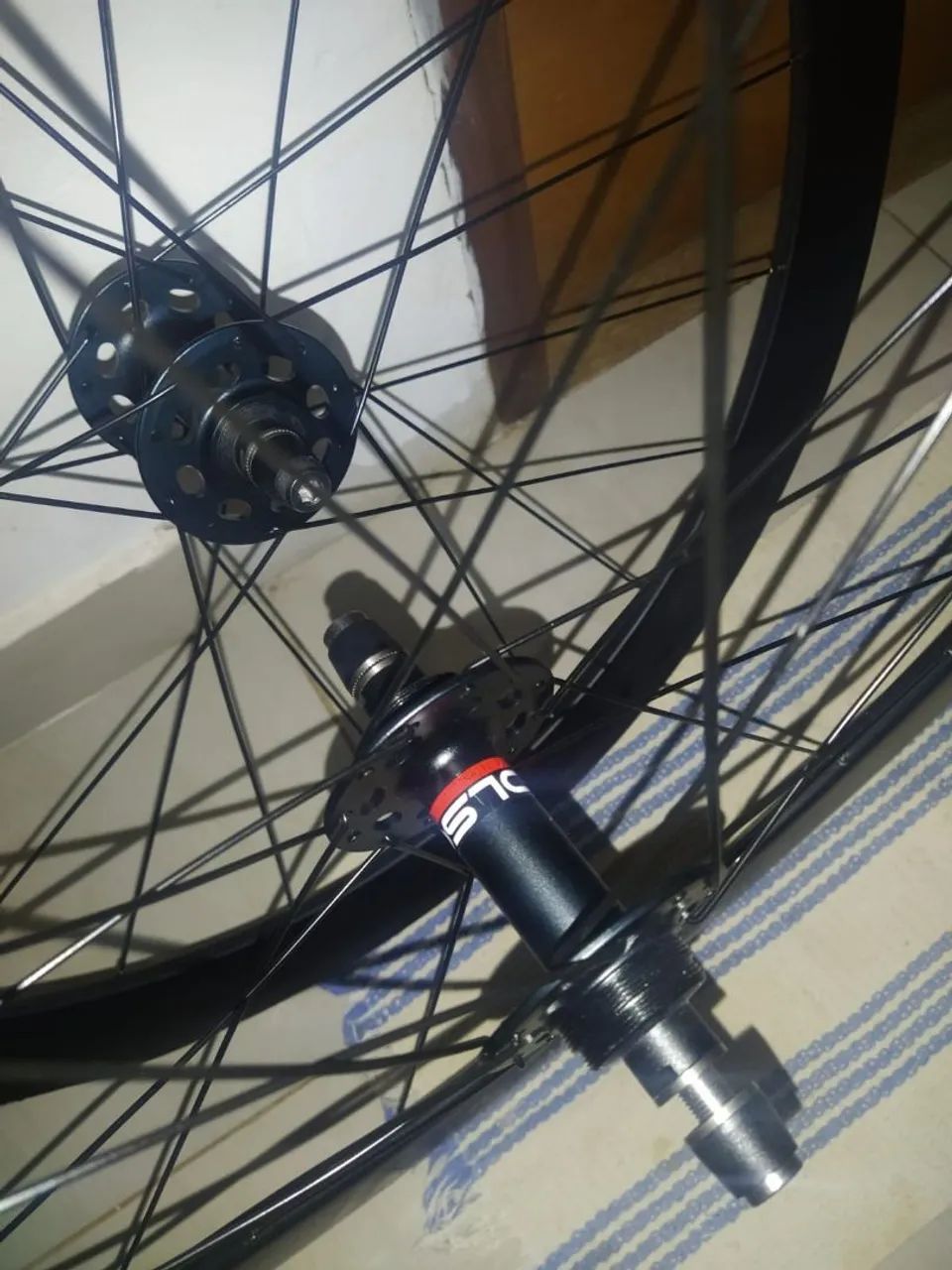 Rodas de carbono para bicicleta - Foto 2