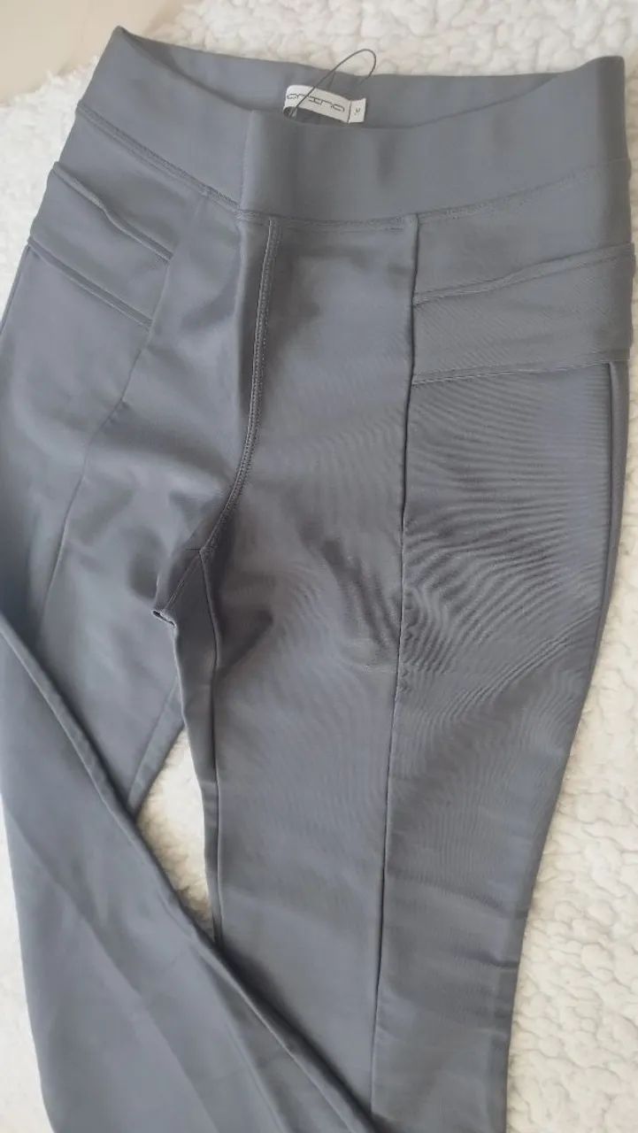 Calça Flare Prada cinza chumbo  - Foto 3