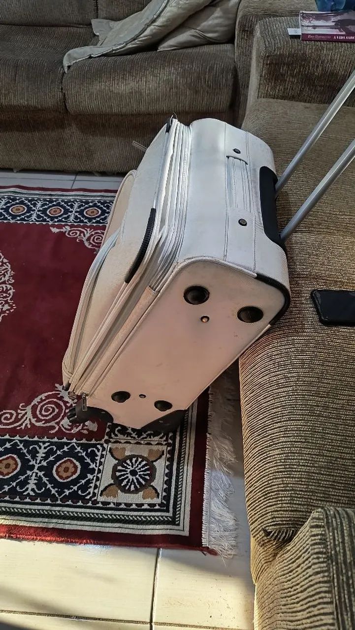 Vendo mala de viagem tamanho G  - Foto 2
