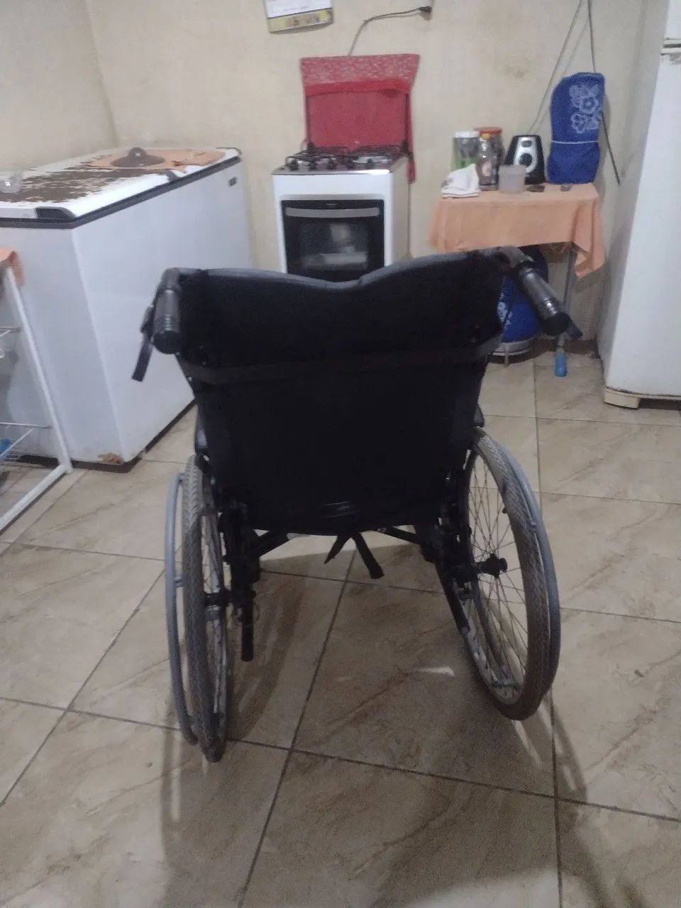Vende se cadeira de rodas - Foto 2