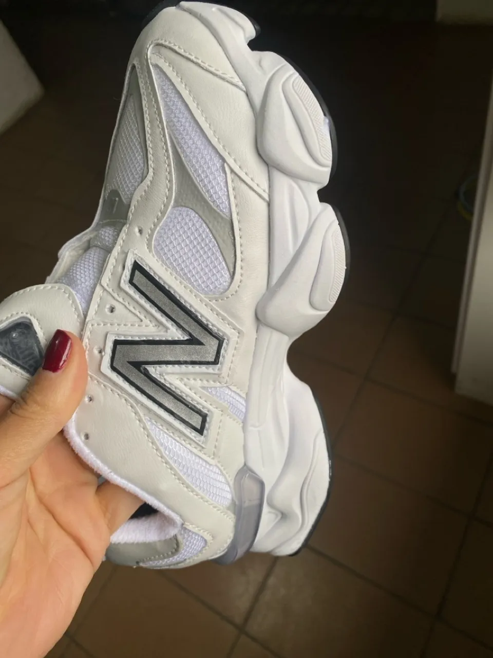 Tênis New Balance Branco - Conforto e Estilo!