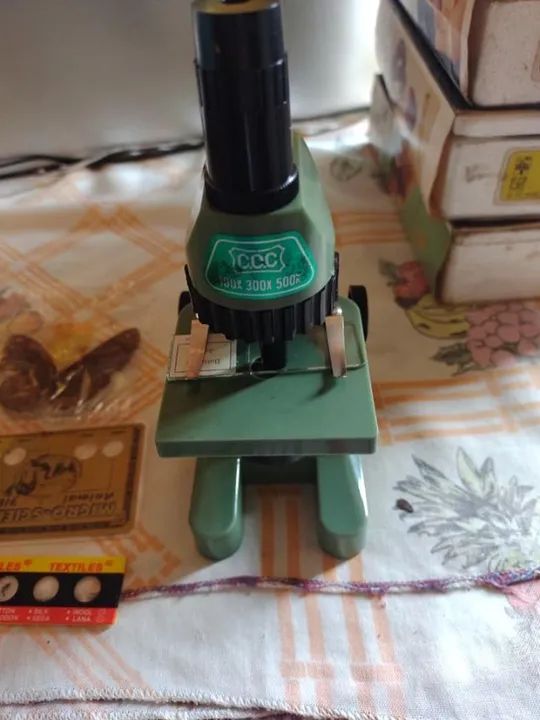 Microscópio Set de Os Cientistas da Editora Abril - Anos 70 - Foto 2