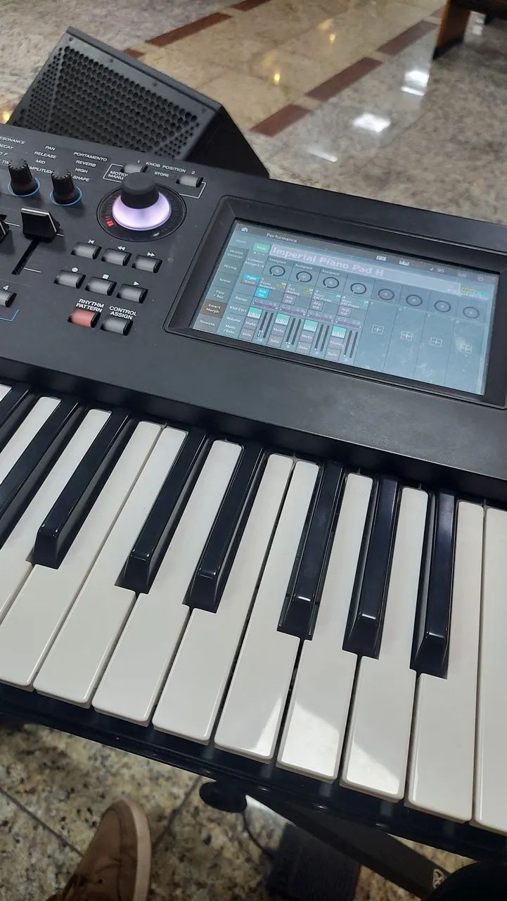 Yamaha MODX7 - Foto 2