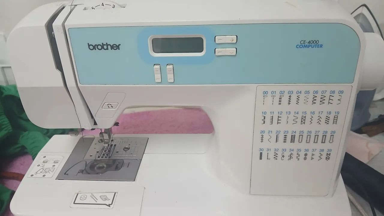 Máquina de costura - Foto 2