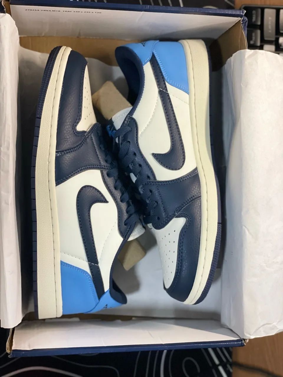 Tênis Air Jordan 1 low OG Obsidian  - Foto 2