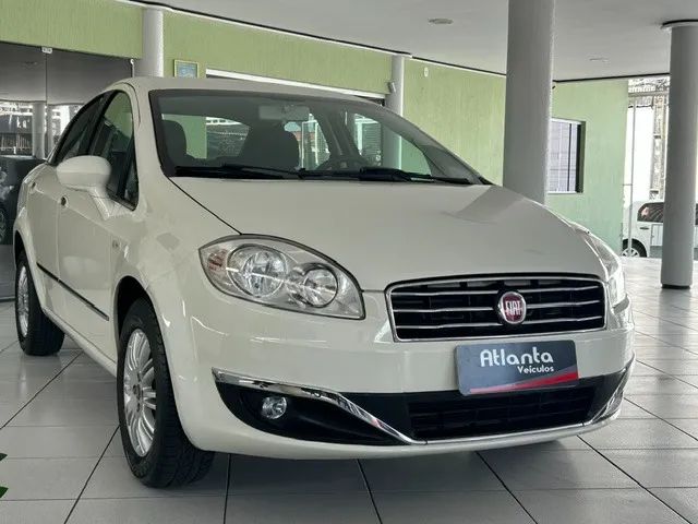 Fiat Linea Essence 1.8 Flex 16V 4P 2016