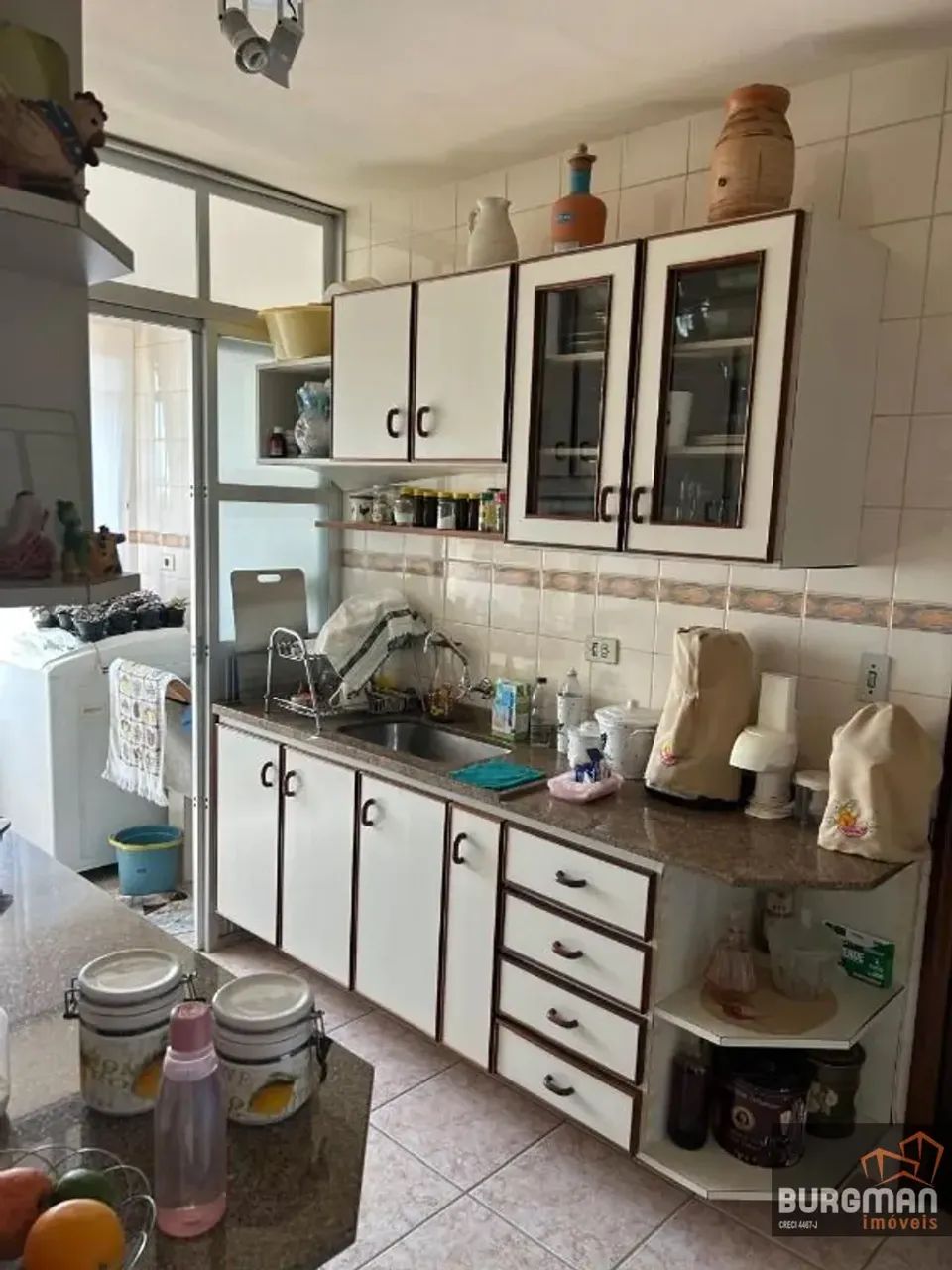 Prédio Comercial e Residencial com 1.048 m² de área construída, sendo 6 apartamentos de 13 - Foto 4