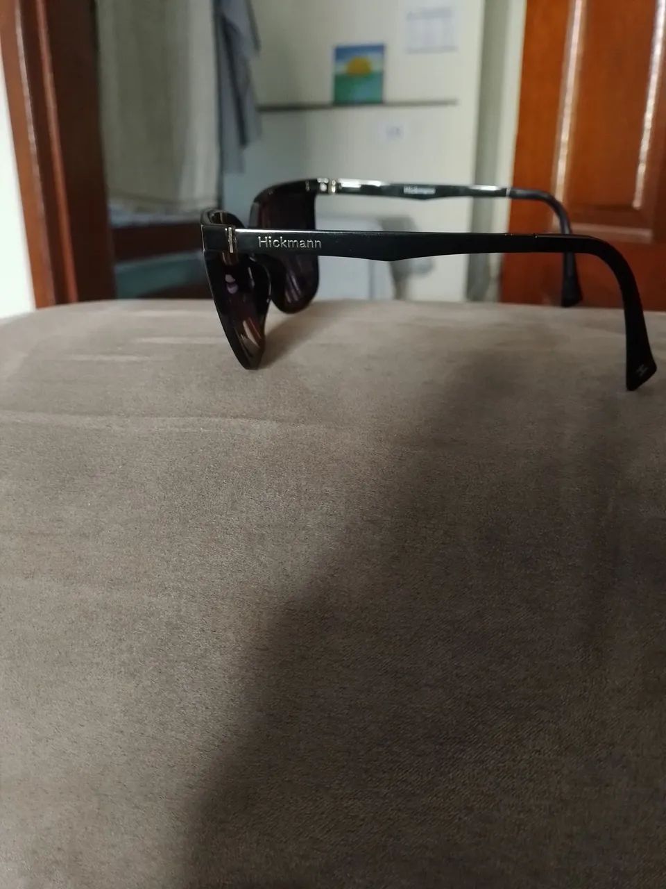 Oculos ana hickman semi novo - Foto 3