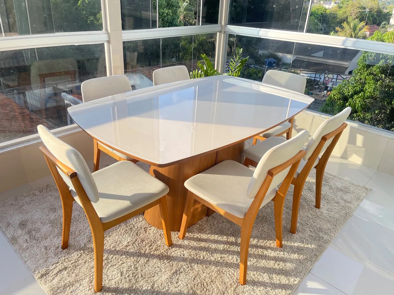 Mesa de madeira a pronta entrega 