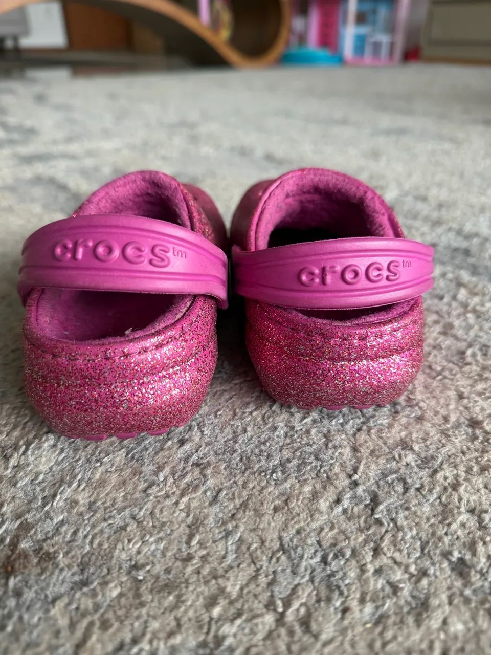 Sandalia Crocs Rosa Acolchoada  - Foto 3