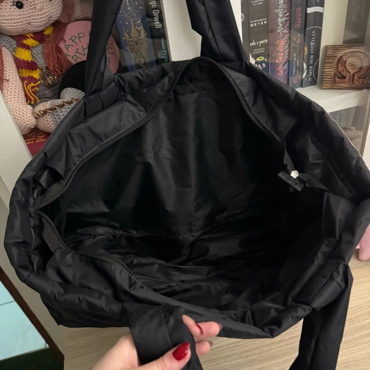 bolsa sephora puffer tote grande preta com zíper - Foto 3
