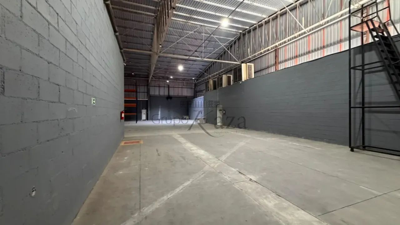 Galpão Comercial - Condomínio Empresarial Eldorado - 2.998,97m². - Foto 3