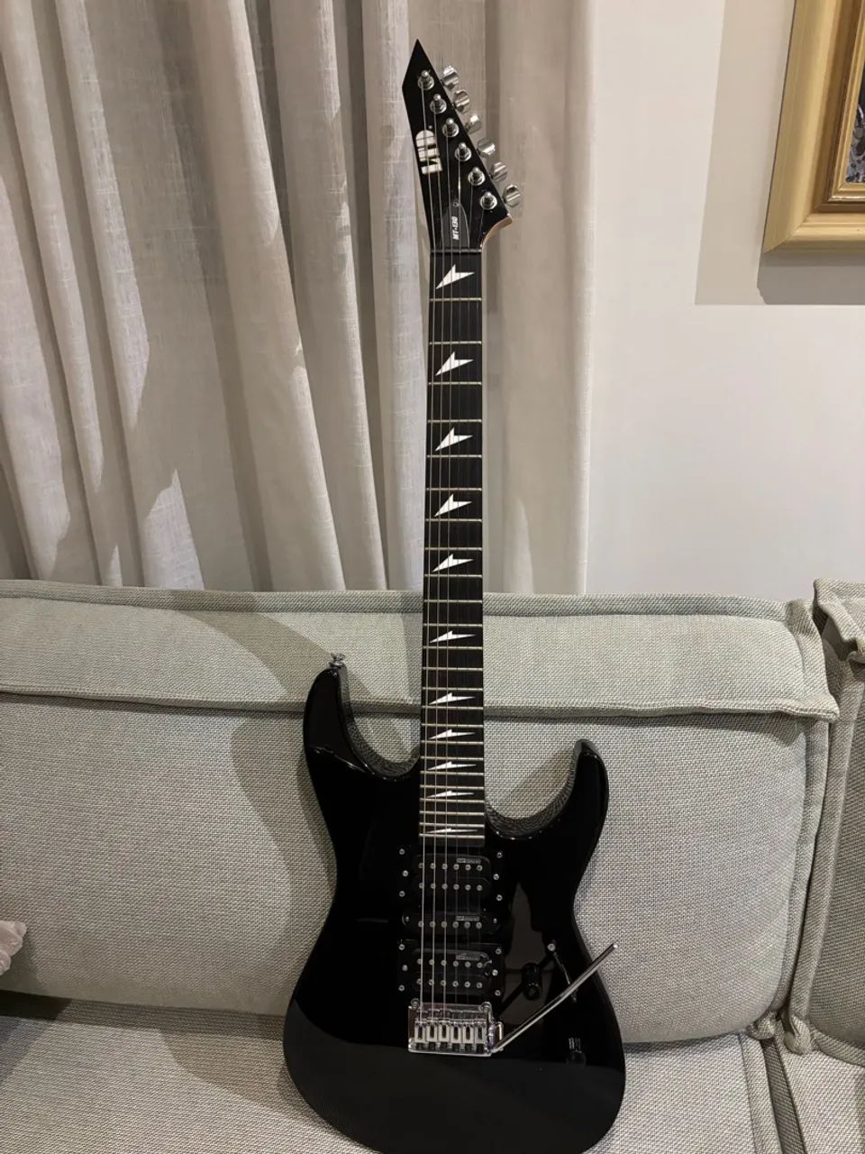 Guitarra +case+ pedal 