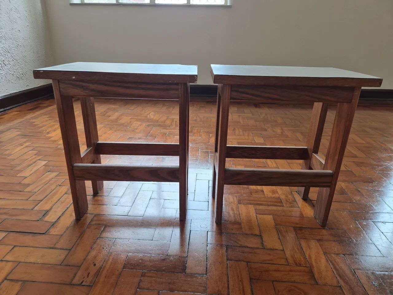 Vendo 2 banquetas - Foto 4