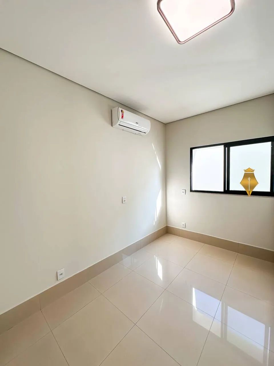 Belíssima casa - Alphaville 2 - Foto 3