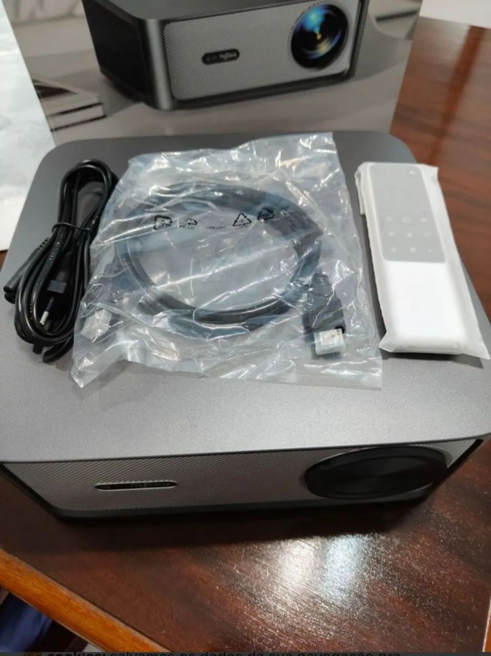 Projetor multimedia thundeal 98pro - Foto 2