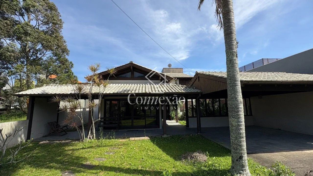 CASA COM 4 QUARTOS PRÓXIMO A PRAIA DE GAROPABA - CENTRO - GAROPABA/SC - Foto 2