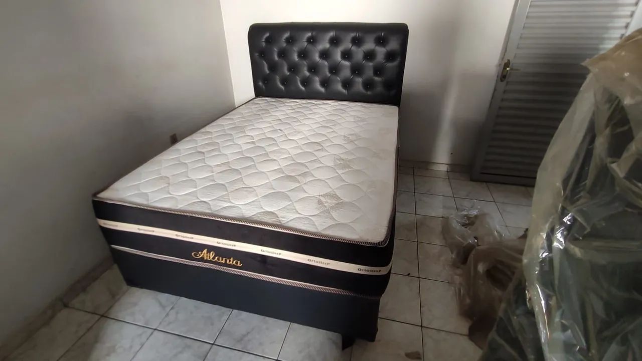 Cama casal completa com colchão firme resistente a peso