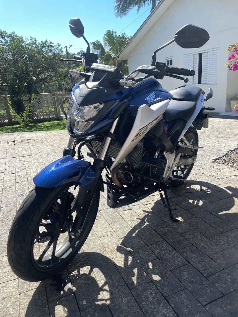 CB300f Twister impecável 2026 - Foto 4