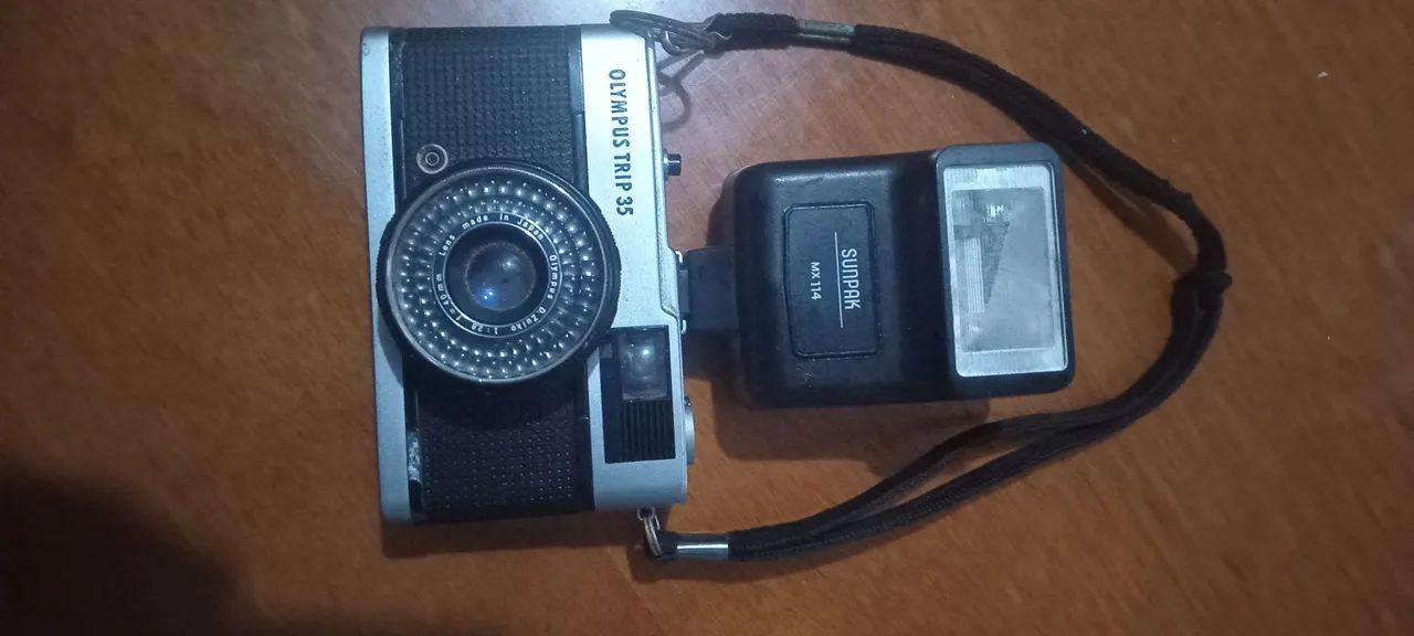 Câmera Olympus Trip 35 - Foto 4