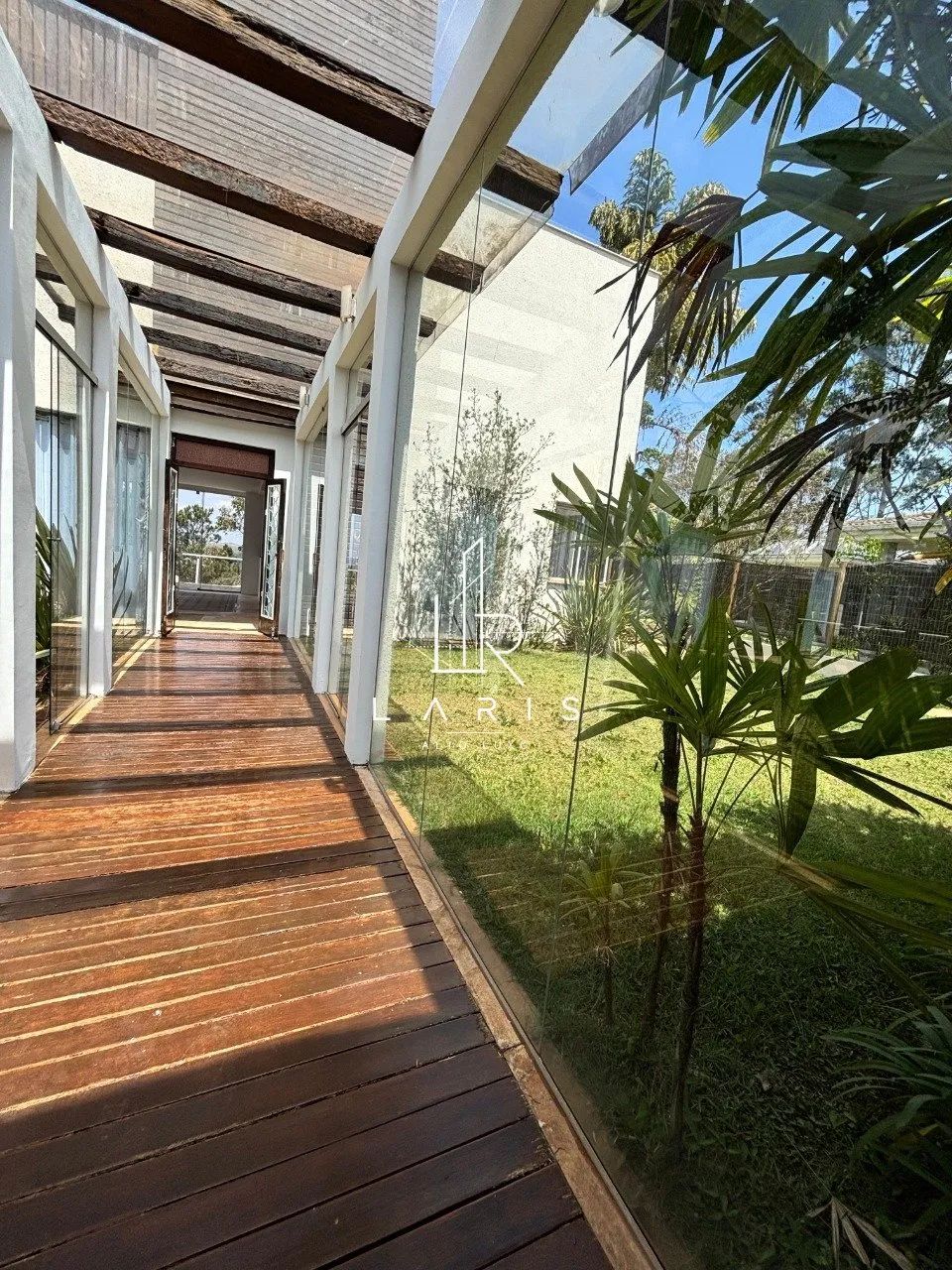 EXCELENTE CASA EM ALPHAVILLE - LAGOA DOS INGLESES - Foto 4