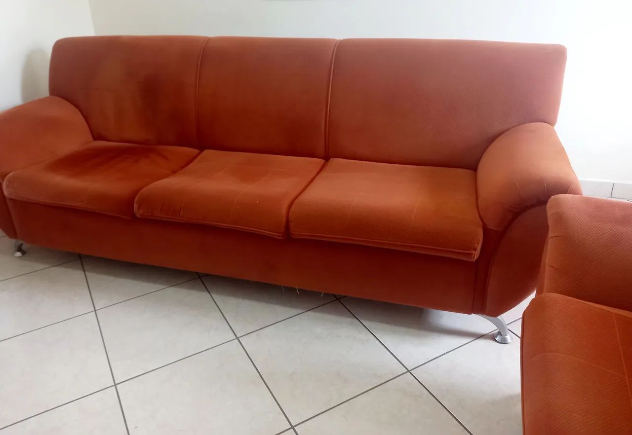Jogo de Sofá 2 e 3 lugares estilo retrô. - Foto 5