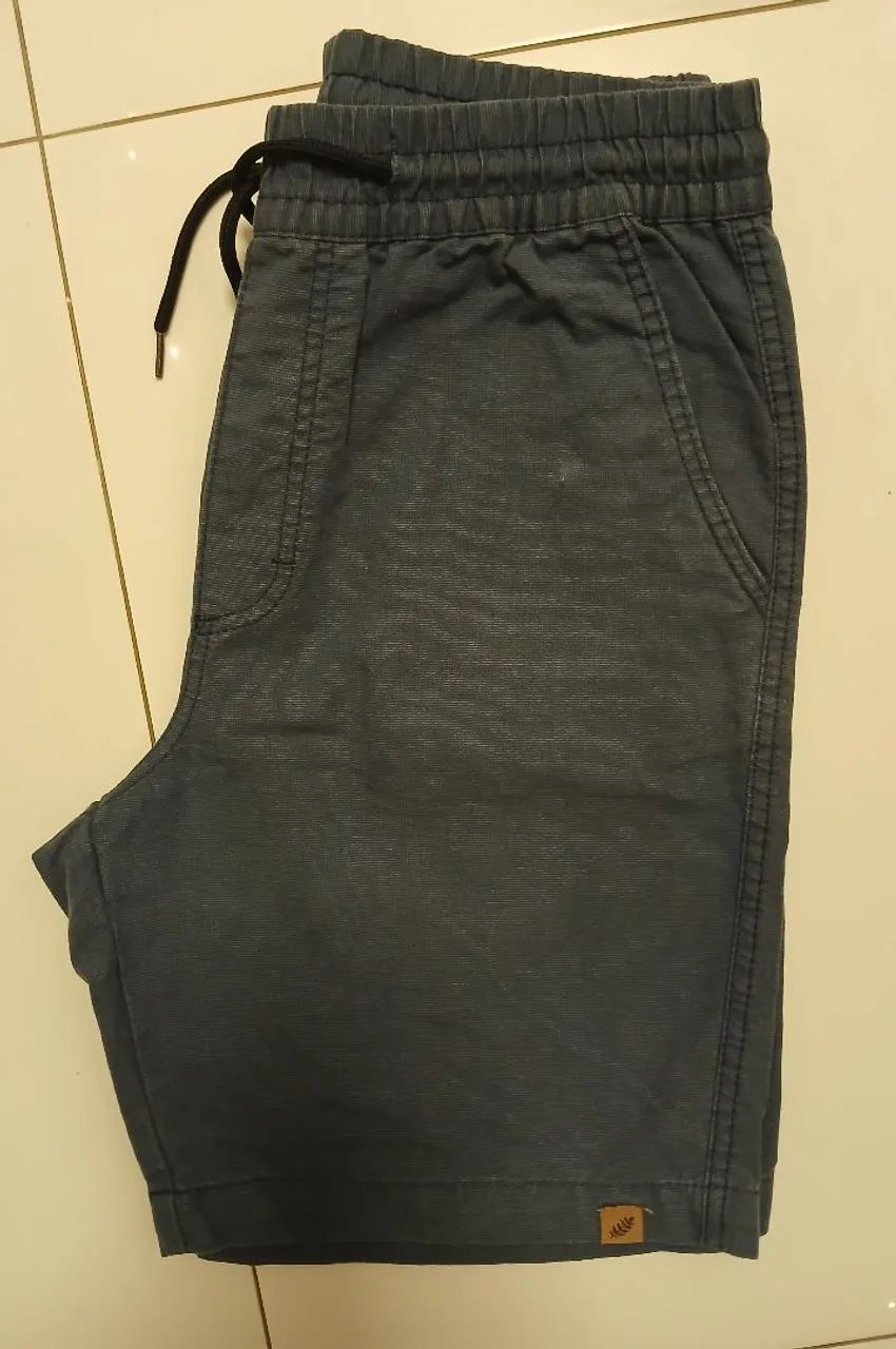 Bermudas 38 e P.