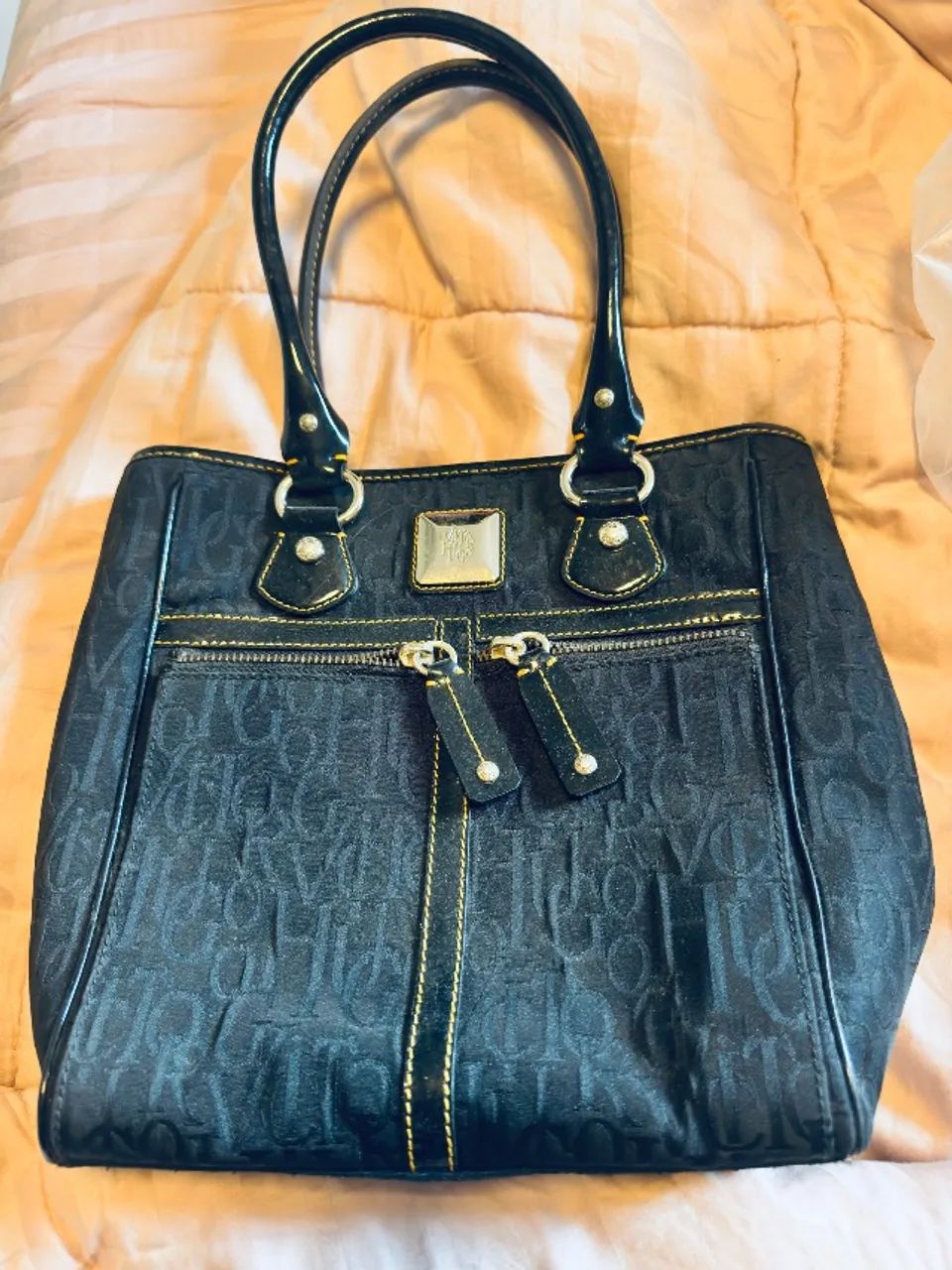 Bolsa Victor Hugo pouquíssimo uso