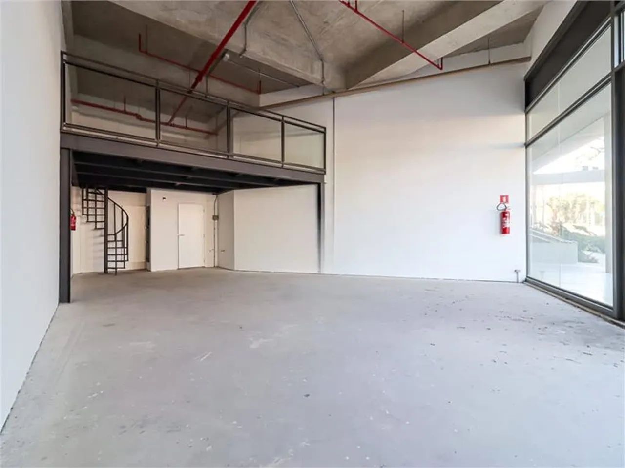 Loja na Avenida dos Tajurás, 333  92 m² - Foto 2