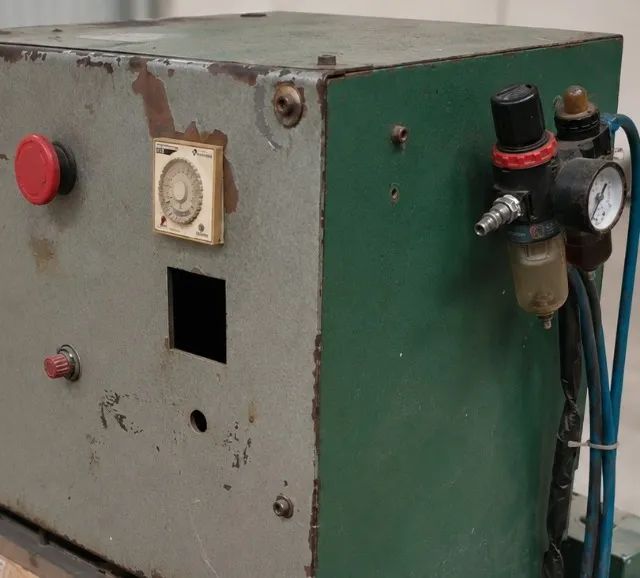 Máquina Coladora de Blister Industrial Pneumática com Moldes - Foto 3