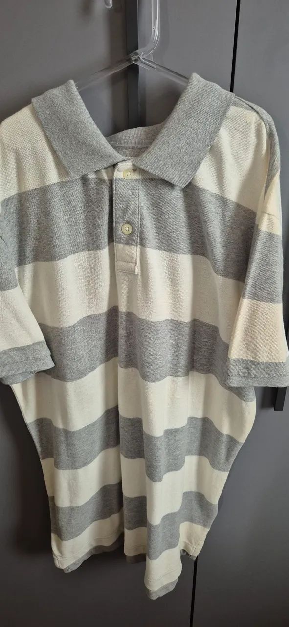 Camiseta listrada masculina da marca Gap - Foto 2
