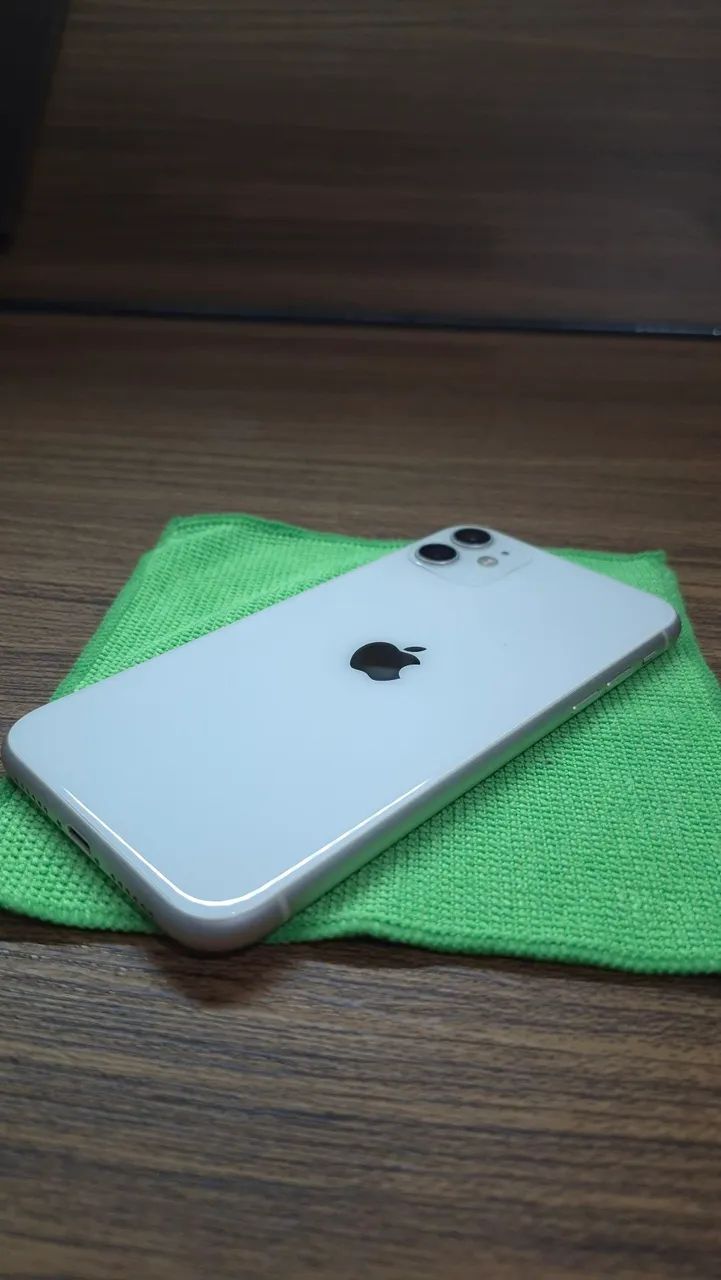 iPhone 11 Branco - 64GB - Foto 3