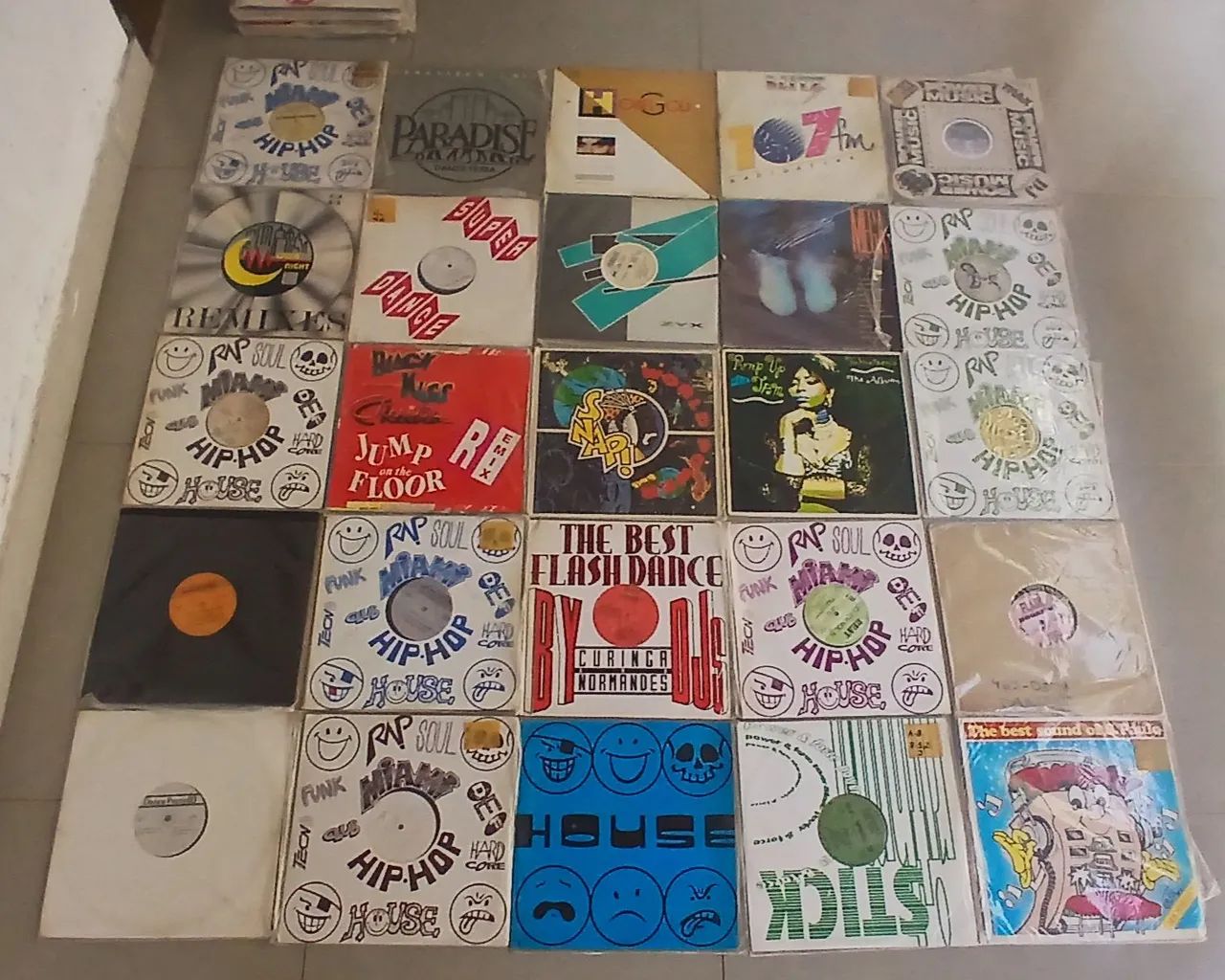 Coleção de 60 discos de vinil de música eletrônica  - Foto 2