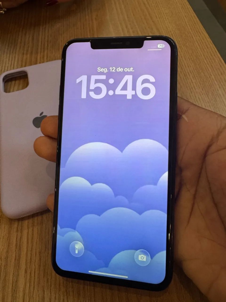 iPhone 11 Pro Max - 64gb - Bateria 100%  - Foto 2