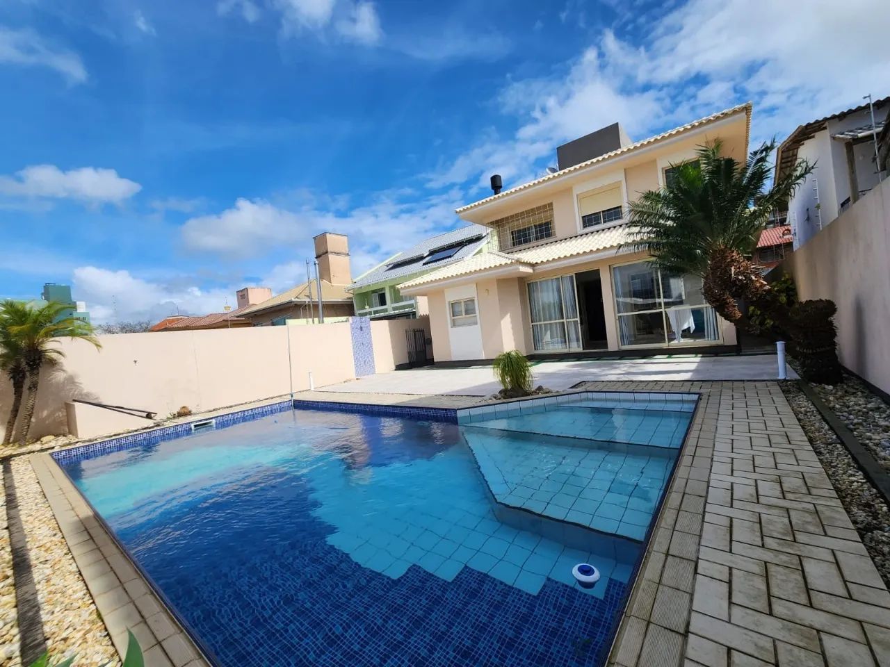 Casa com 5 dormitórios à venda em Coqueiros - Foto 5
