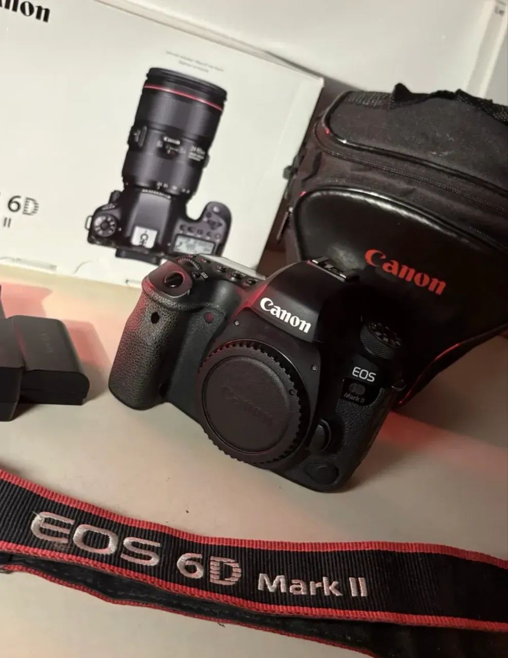 Canon EOS 6D Mark II ? corpo + acessórios