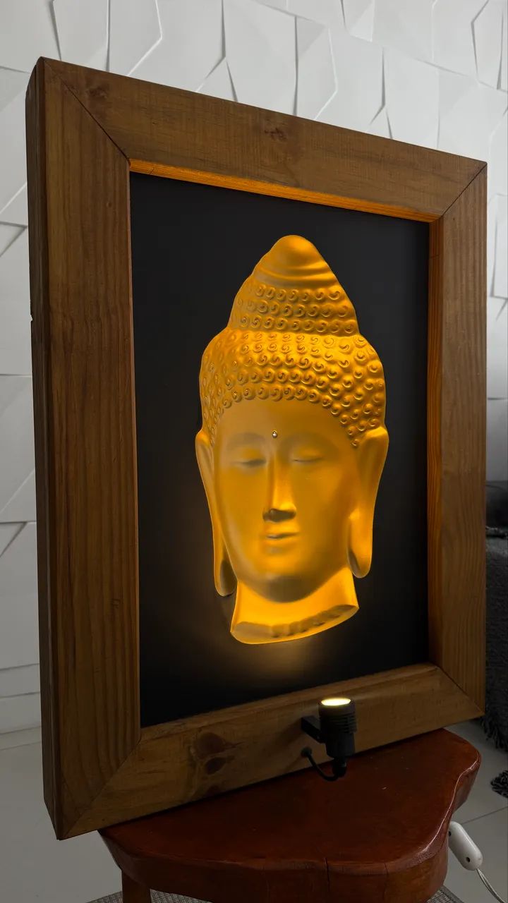Obra de Arte - Buda com Efeito de Profundidade e Iluminação