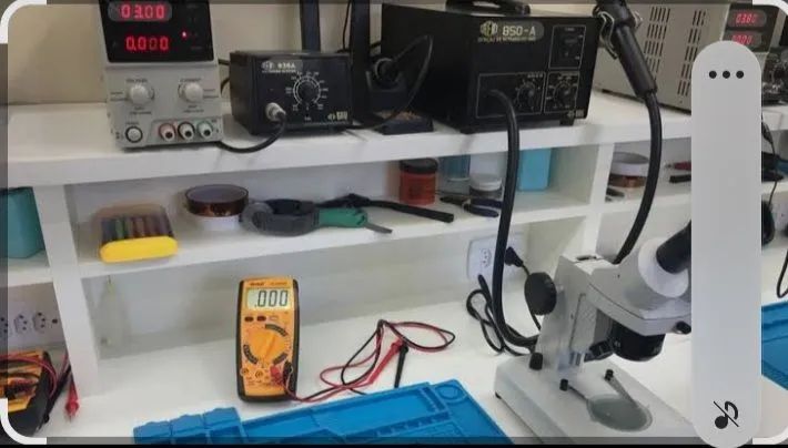 Trabalhamos adomicilio com conserto de tv som e micro-ondas 