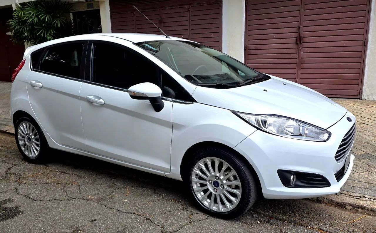 Ford Fiesta TIT./TIT.Plus 1.6 16V Flex Aut., foto 3 de 14